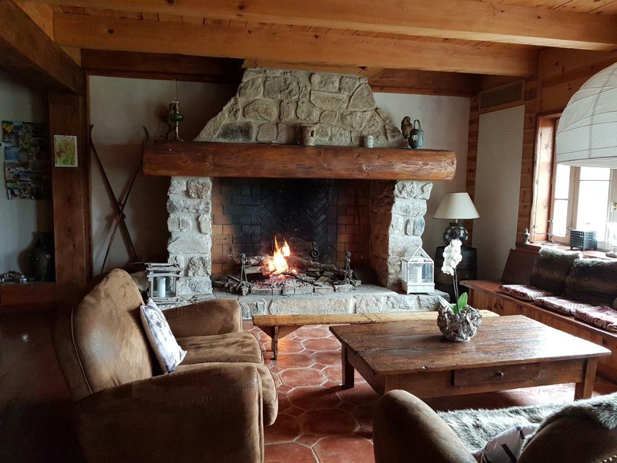 Bed and Breakfast Domaine du Mas du Taillet à Lanarce Extérieur photo